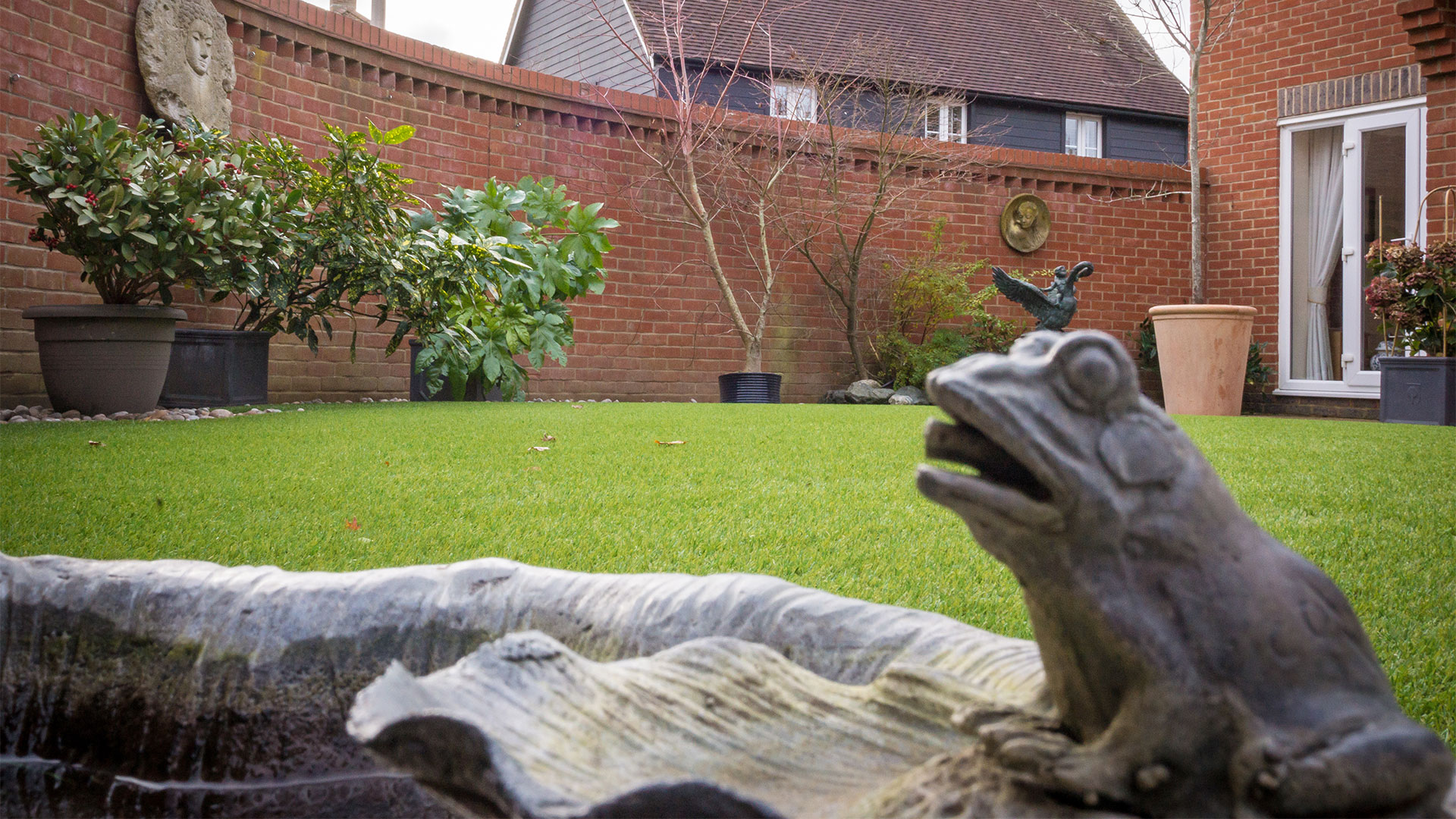 lawn fountain